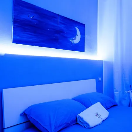 Sun & Moon Homestay *