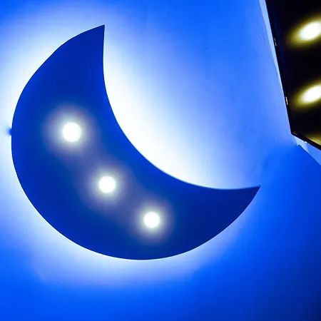 Sun & Moon Homestay *