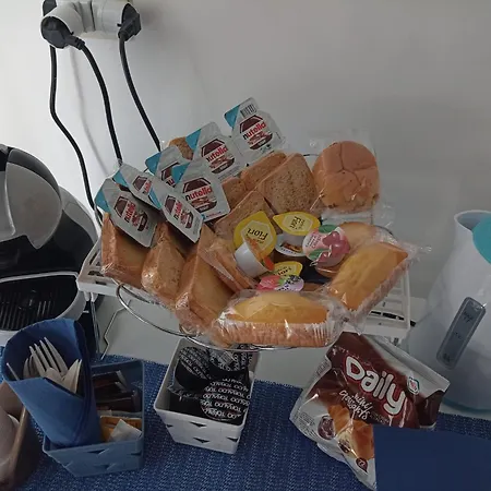 Sun & Moon Guest house 3*